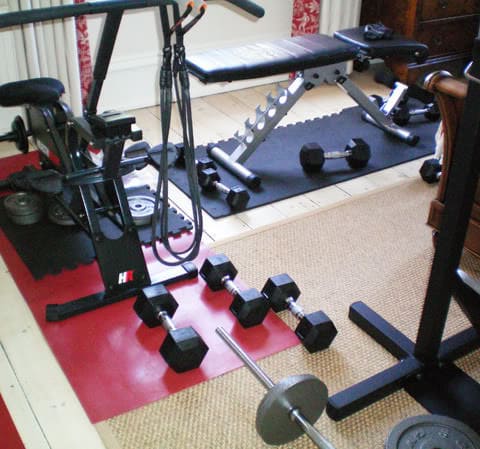 100_0008 home gym